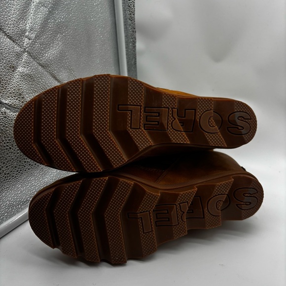 SOREL Joan of Arctic II Cozy Genuine Shearling Wedge Booties Size 9.5 Boots - Picture 10 of 10